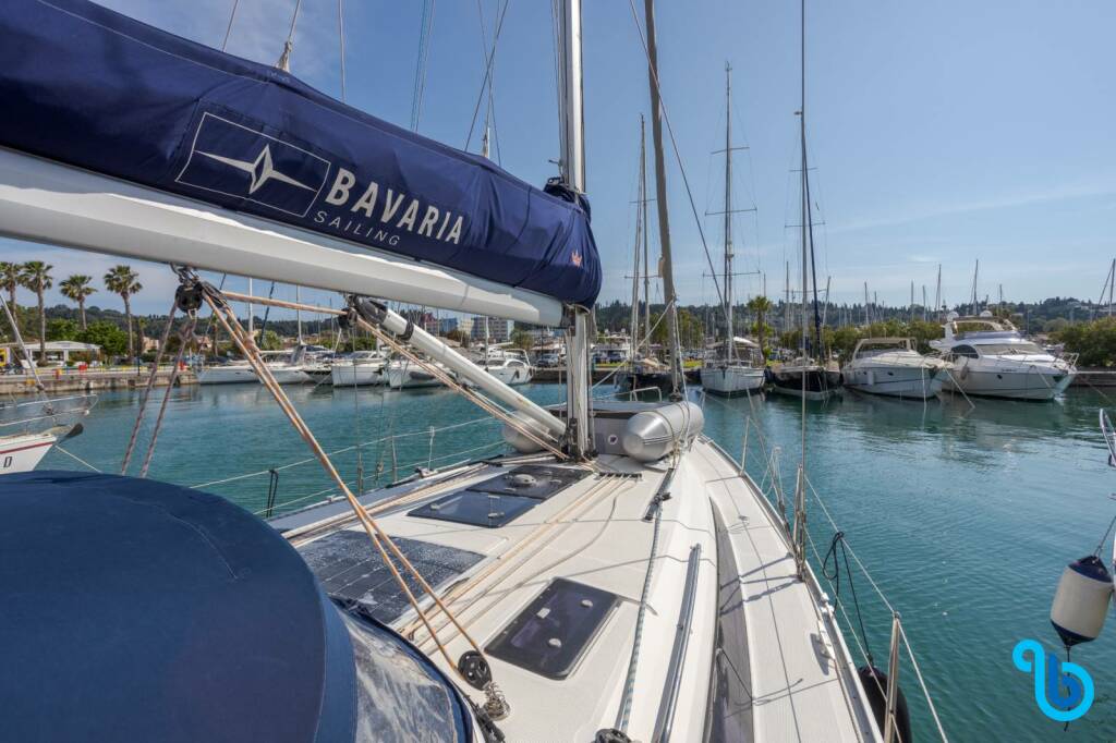 Bavaria Cruiser 41, Ariti