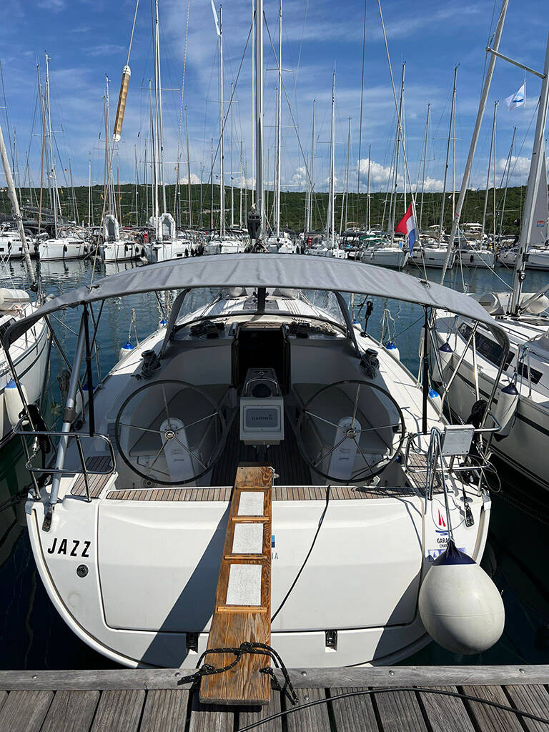 Bavaria Cruiser 41, Jazz