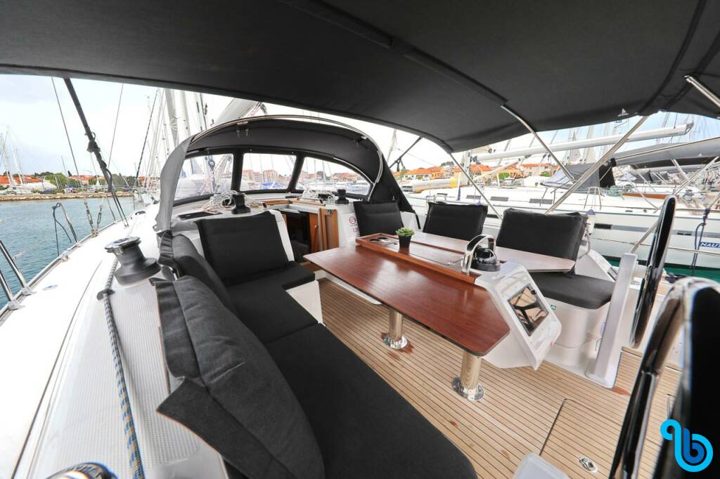 Bavaria Cruiser 46, ENIGMA