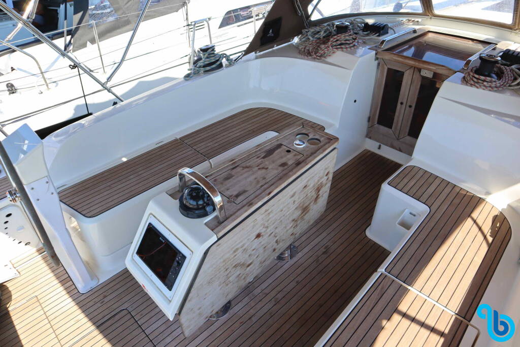 Bavaria Cruiser 46, PRESTIGE