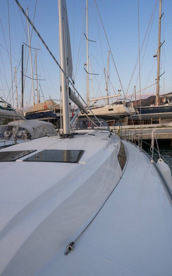 Bavaria Cruiser 46, Classy