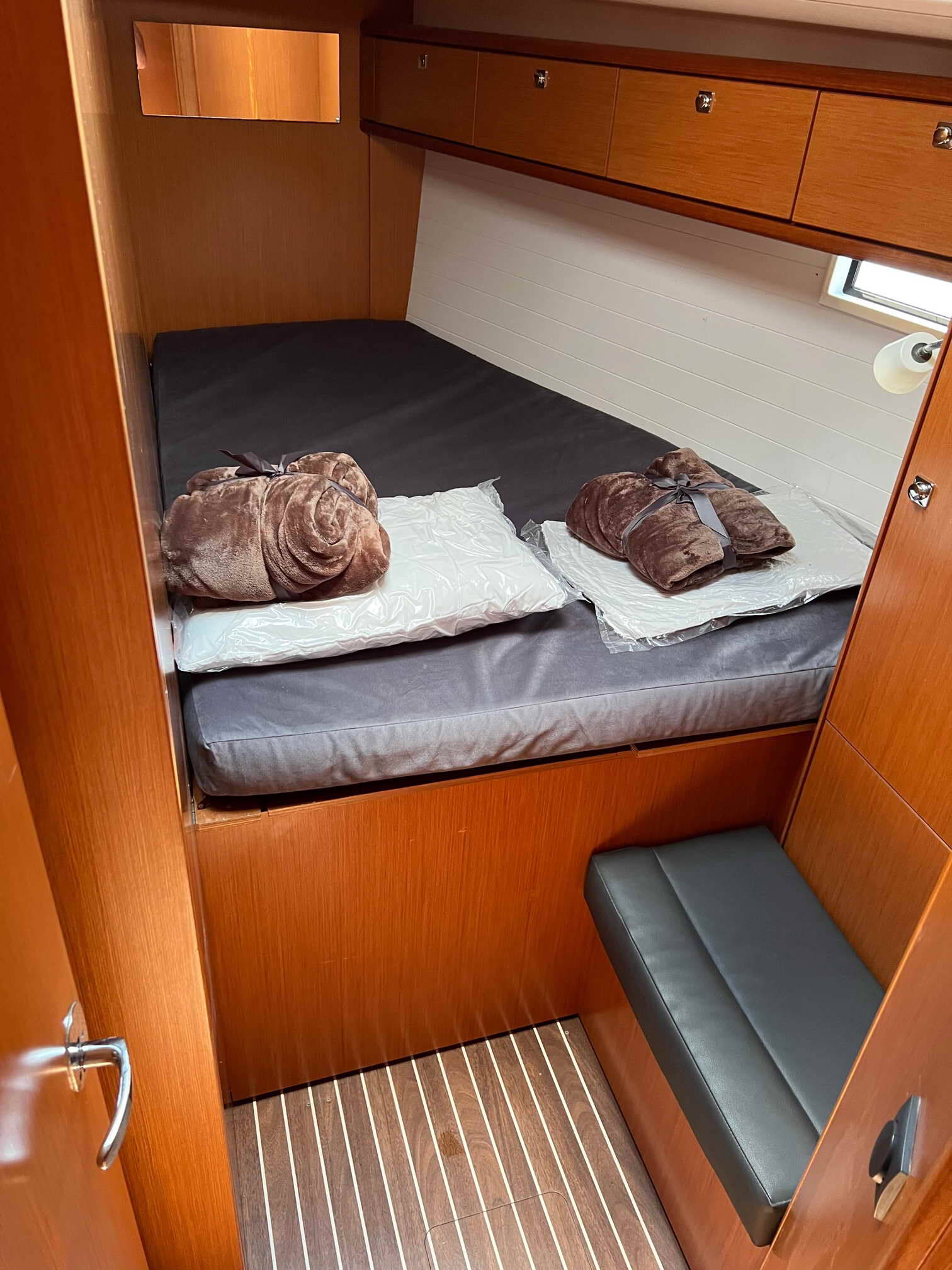 Bavaria Cruiser 46, ECONOMY