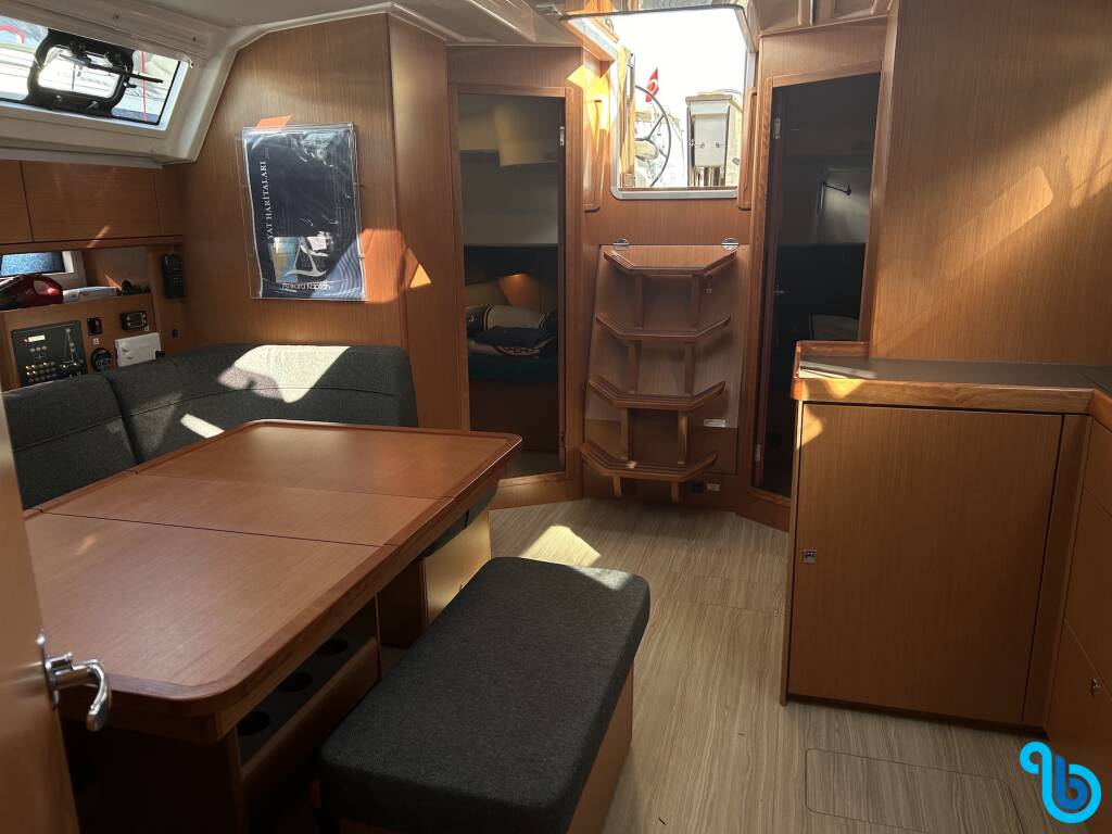 Bavaria Cruiser 46, Suncity 5