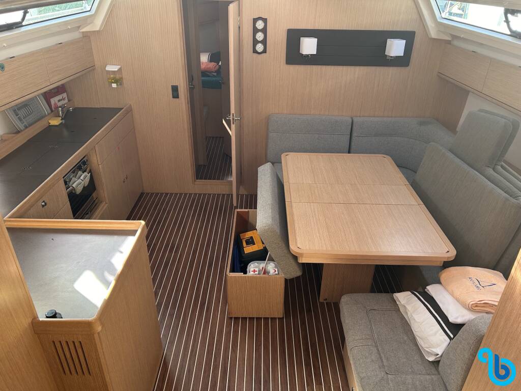 Bavaria Cruiser 46, Suncity 6