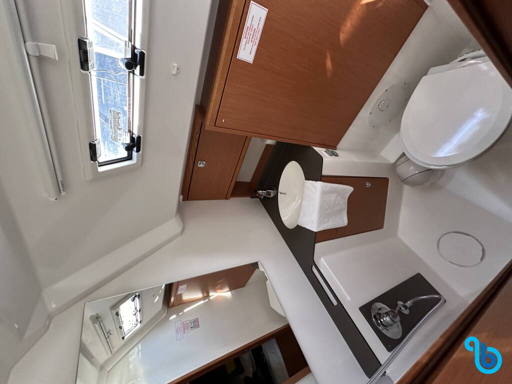 Bavaria Cruiser 46, NEW