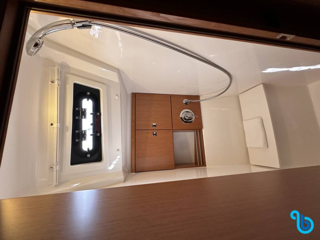 Bavaria Cruiser 46, NEW