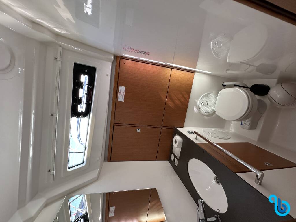 Bavaria Cruiser 46, NEW