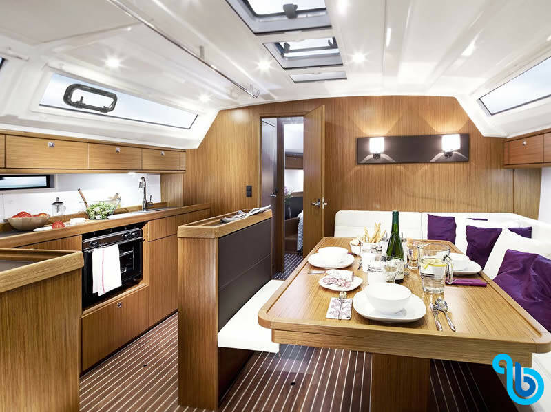 Bavaria Cruiser 46 , 