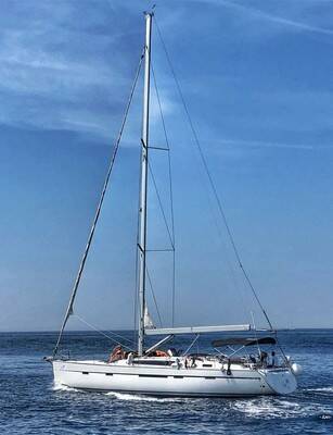 Bavaria Cruiser 56, Baby Blue 2