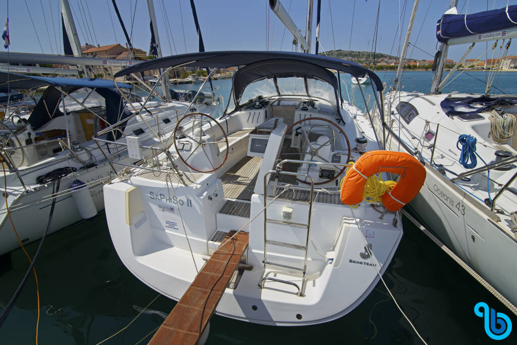 Beneteau Oceanis 43, Mataa