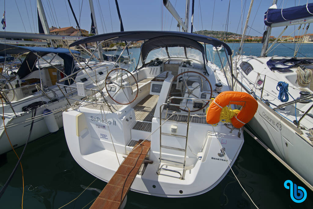 Beneteau Oceanis 43, Mataa