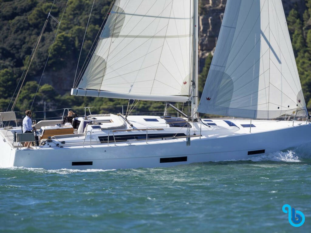 Sailing yacht Dufour 430 