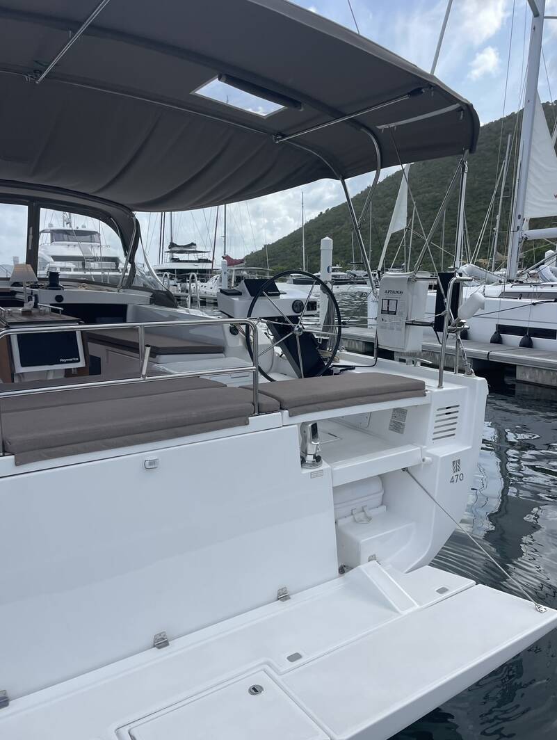 Dufour 470, Knot Online