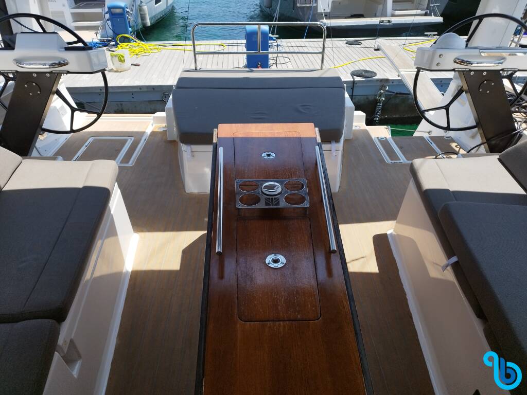 Dufour 470, Euphoria