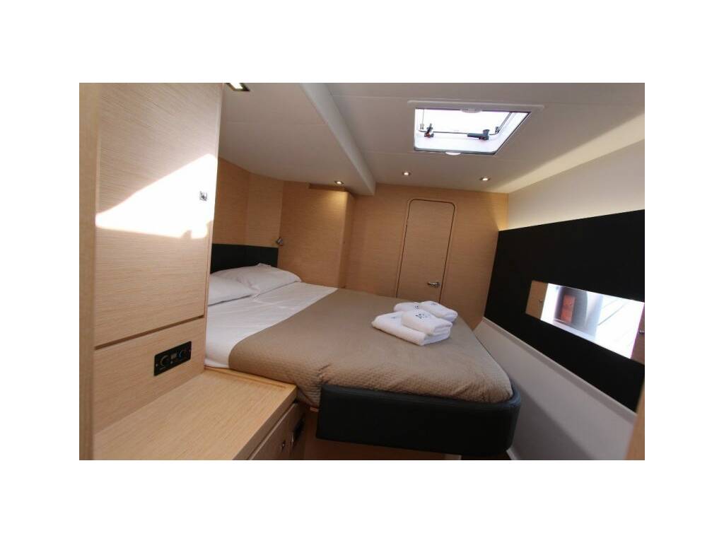 Dufour 48 Catamaran, Amelie