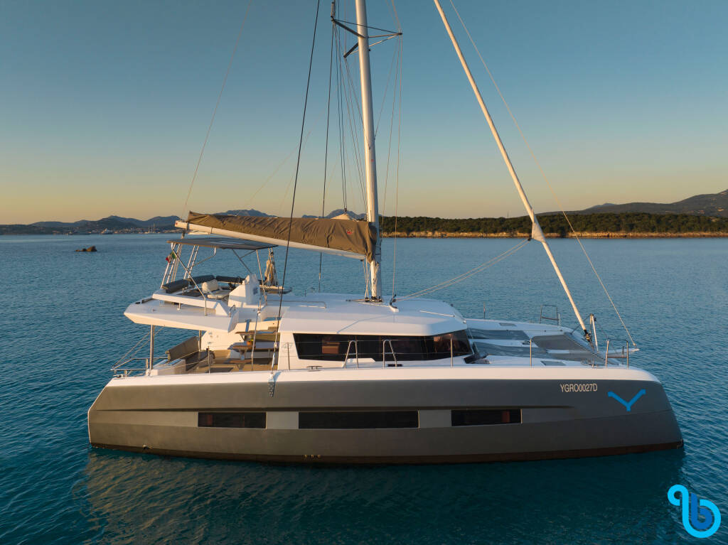 Dufour 48 Catamaran, Delphinus