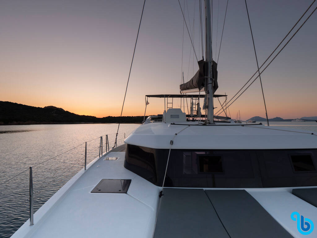 Dufour 48 Catamaran, Delphinus