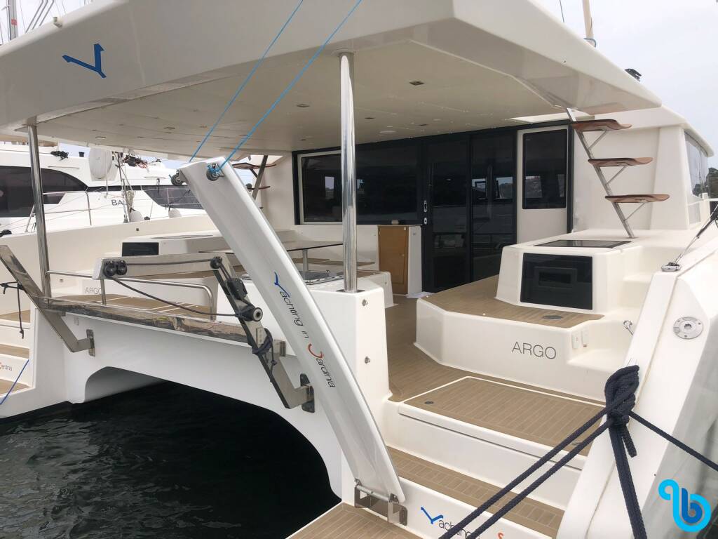 Dufour 48 Catamaran, Argo