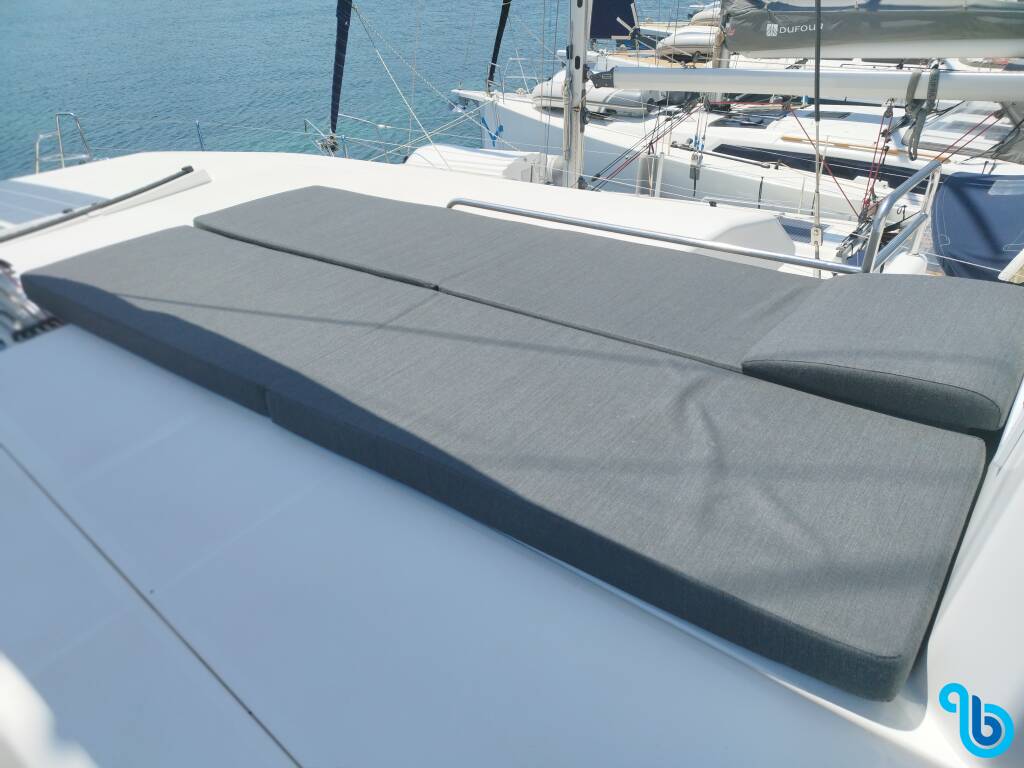 Dufour 48 Catamaran, Argo