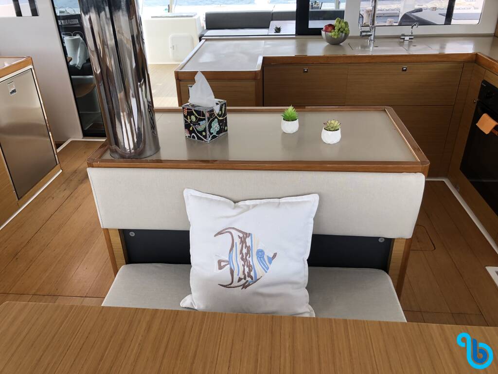 Dufour 48 Catamaran, Argo