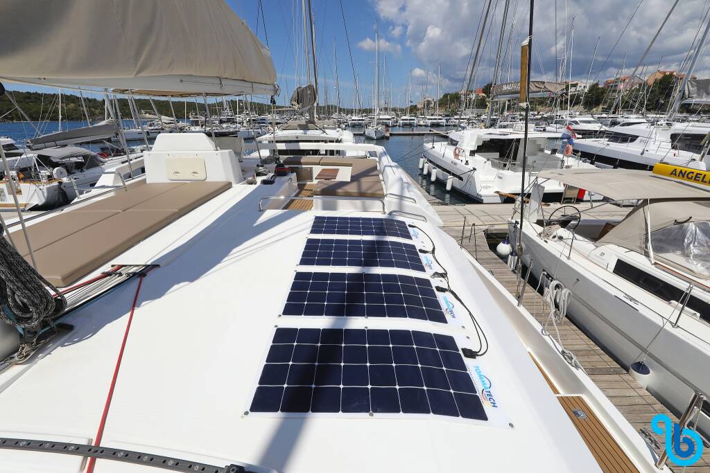 Dufour 48 Catamaran, BE MINE