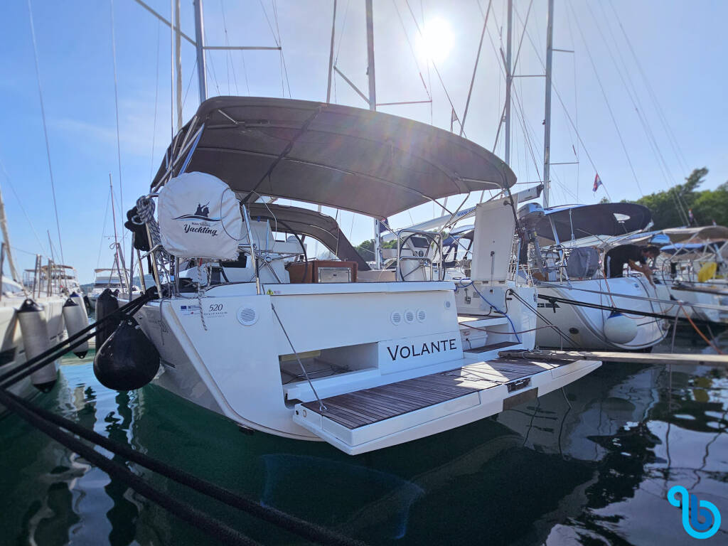 Dufour 520 Grand Large, VOLANTE