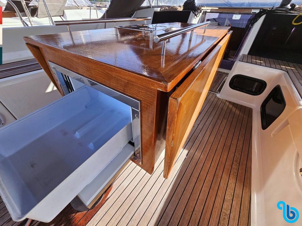 Dufour 520 Grand Large, VOLANTE