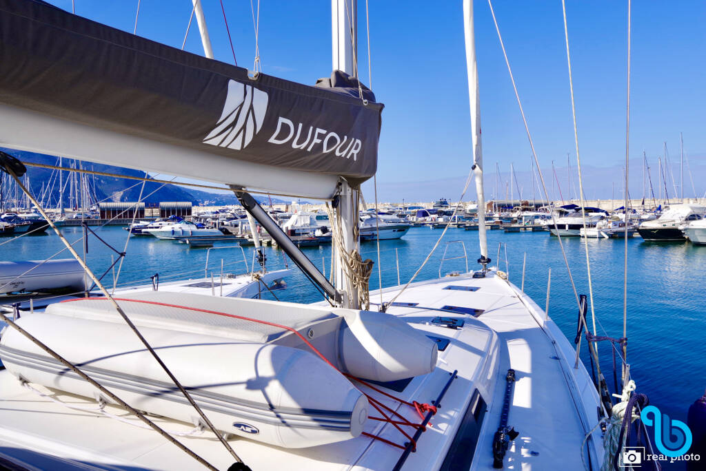 Dufour 530, THEA