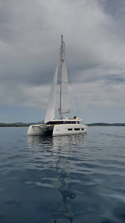 Dufour Catamaran 48, DREAM