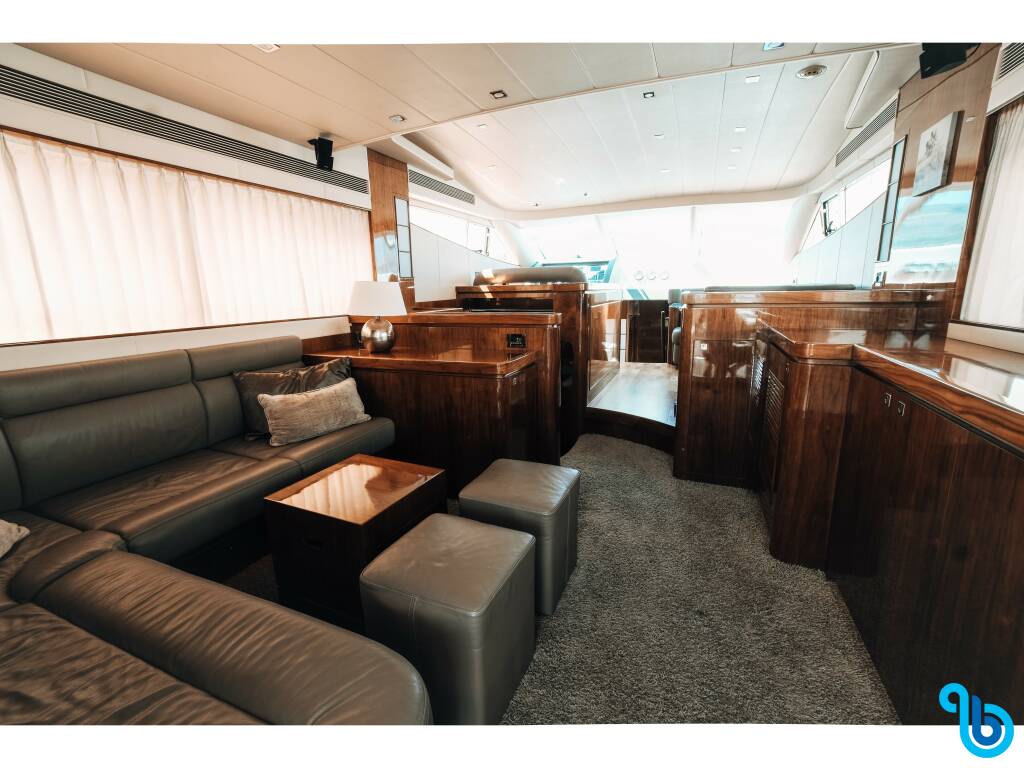 Elegance 60 Fly, Lifestyle