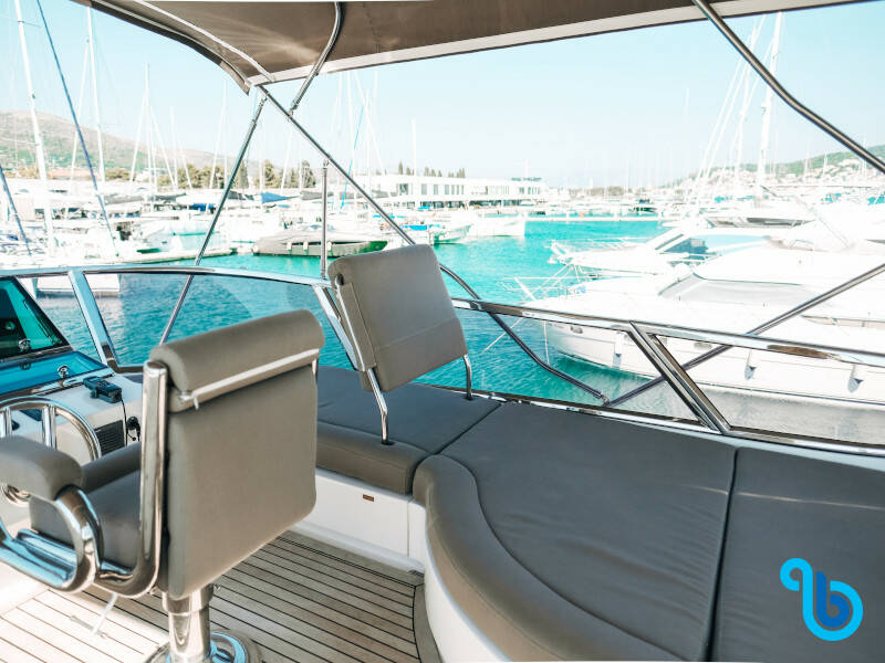 Elegance 60 Fly, Lifestyle