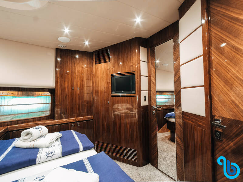 Elegance 60 Fly, Lifestyle