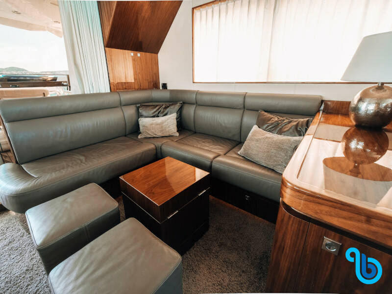 Elegance 60 Fly, Lifestyle