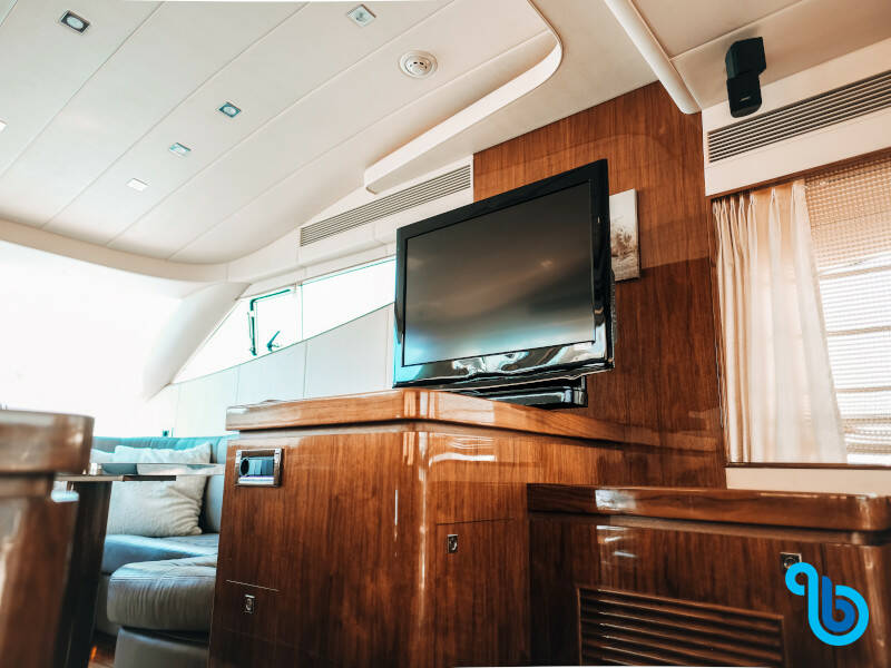 Elegance 60 Fly, Lifestyle