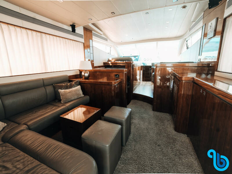 Elegance 60 Fly, Lifestyle