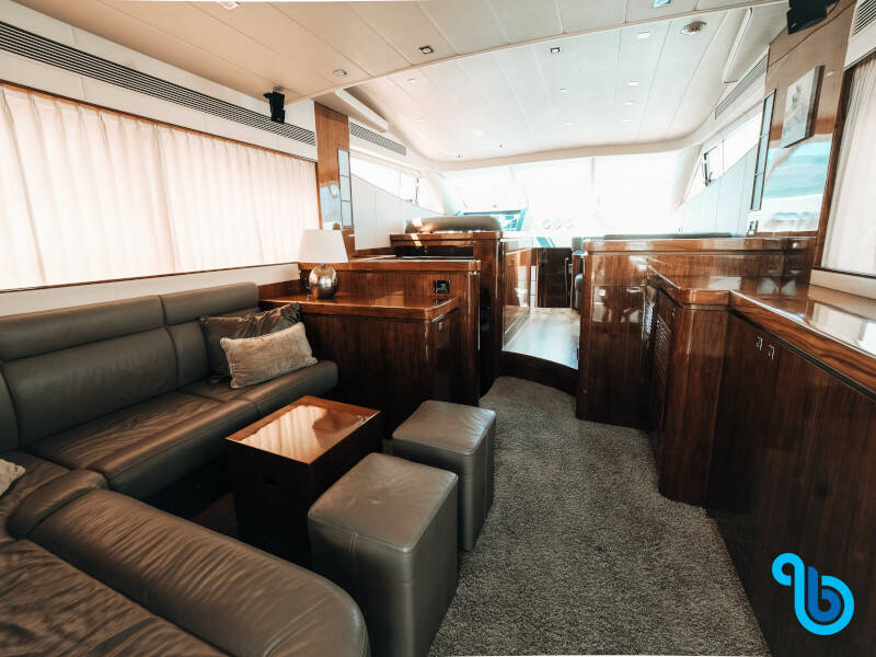 Elegance 60 Fly, Lifestyle