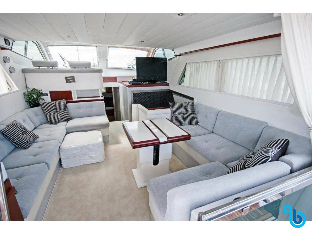 Ferreti 47 Flybridge, Ferretti 47