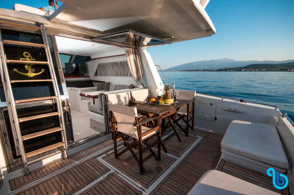 Ferreti 47 Flybridge, Ferretti 47