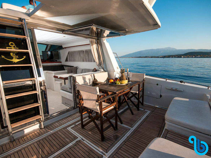 Ferreti 47 Flybridge, Ferretti 47