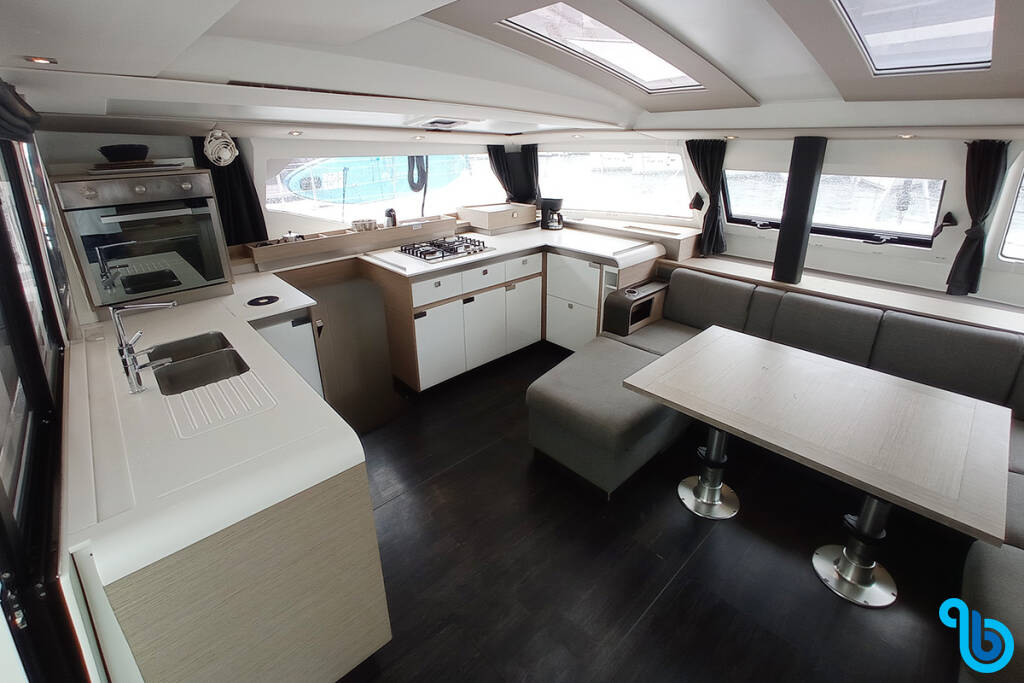 Fountaine Pajot 45, COCO