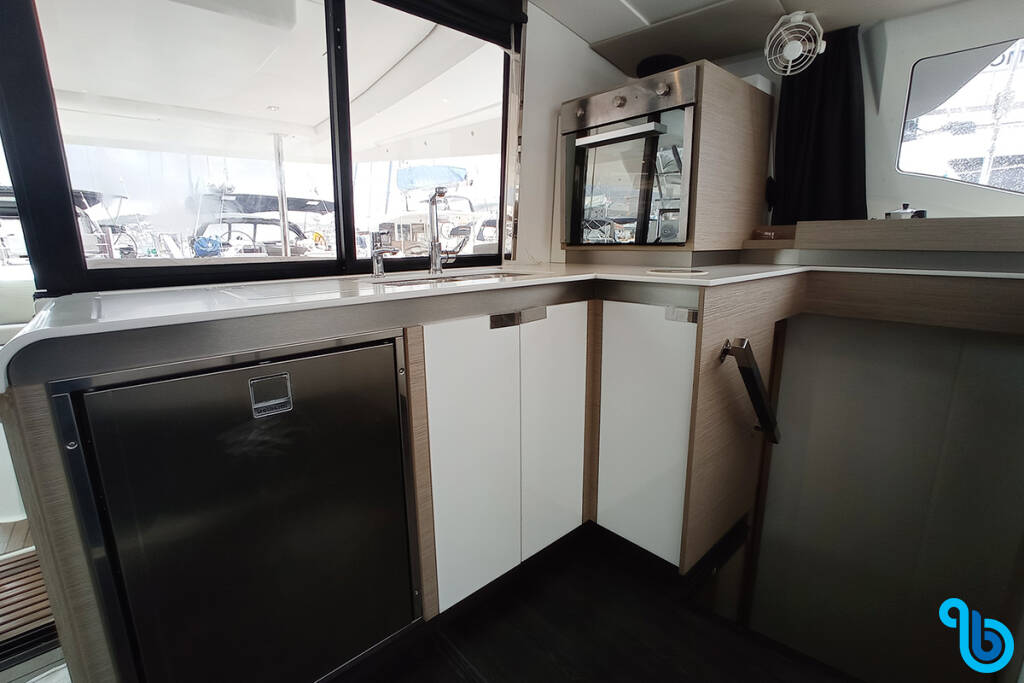 Fountaine Pajot 45, COCO