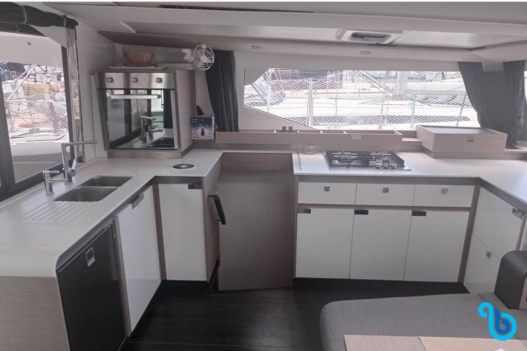 Fountaine Pajot 45, COCO