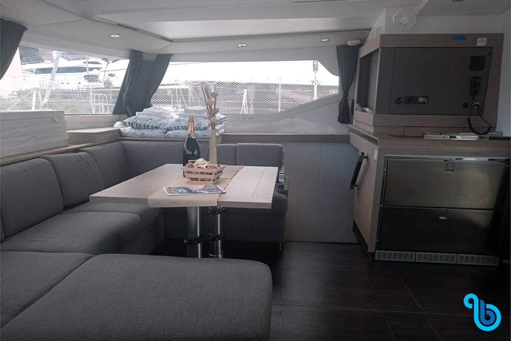 Fountaine Pajot 45, COCO