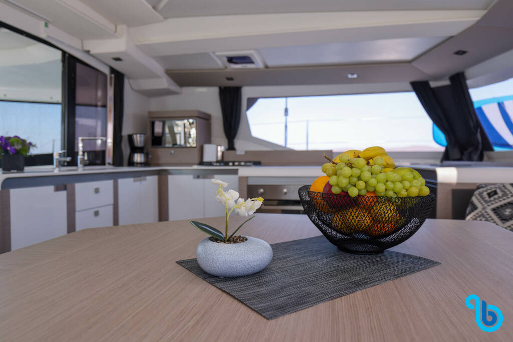 Fountaine Pajot 47 TANNA LUX , AQUARELLA