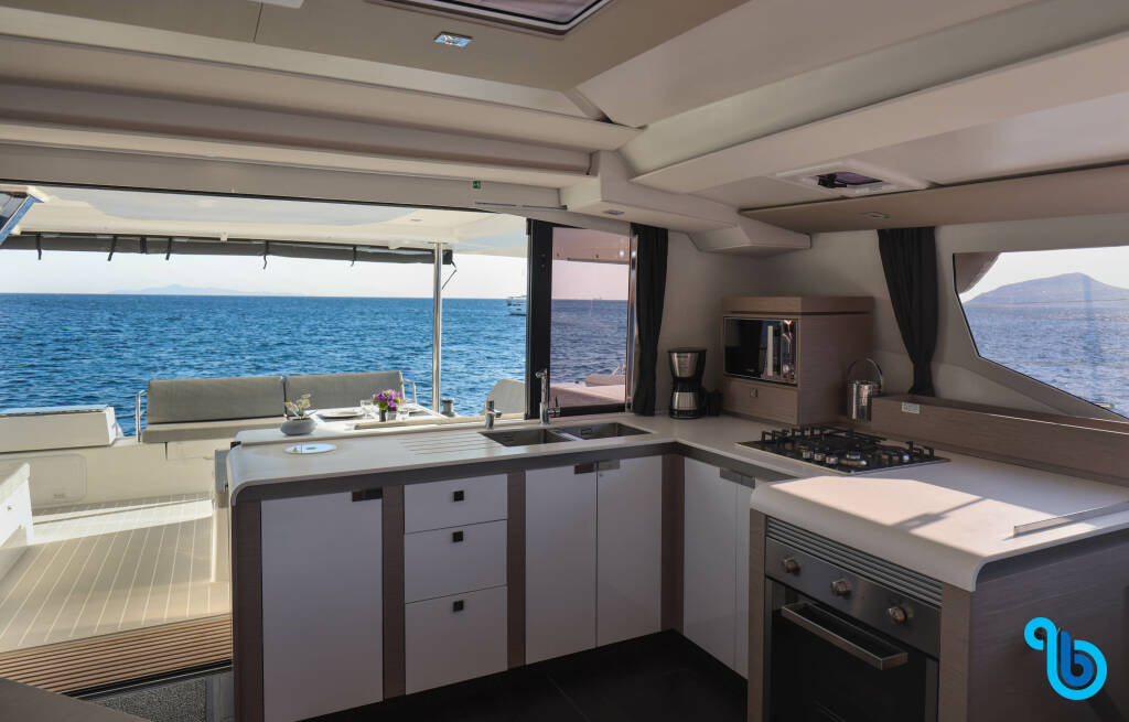 Fountaine Pajot 47 TANNA LUX , AQUARELLA