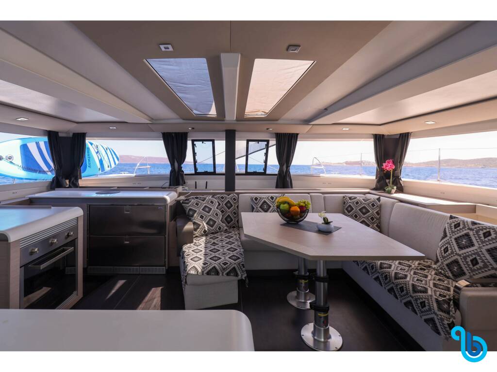 Fountaine Pajot 47 TANNA LUX , AQUARELLA