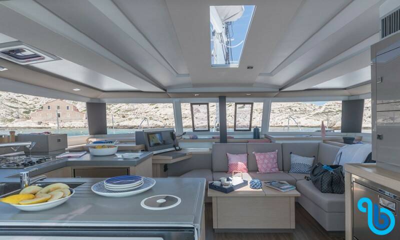 Fountaine Pajot Astrea 42, MILE HI L'ATTITUDES **