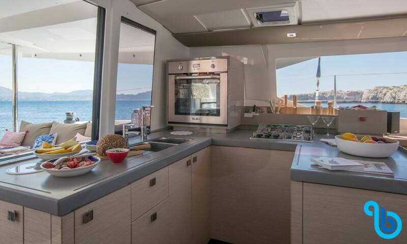 Fountaine Pajot Astrea 42, MILE HI L'ATTITUDES **