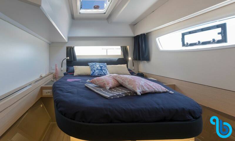 Fountaine Pajot Astrea 42, MILE HI L'ATTITUDES **