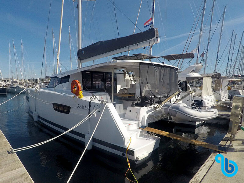 Fountaine Pajot Astréa 42, Imagine